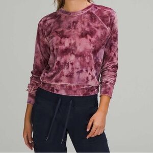 Lululemon Velour Warm Down Crew
Interstellar Cassis Multi Women’s M See measure